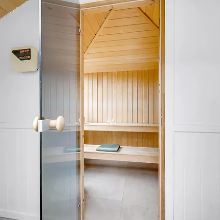 Dream House With Pool, Whirlpool And Activity